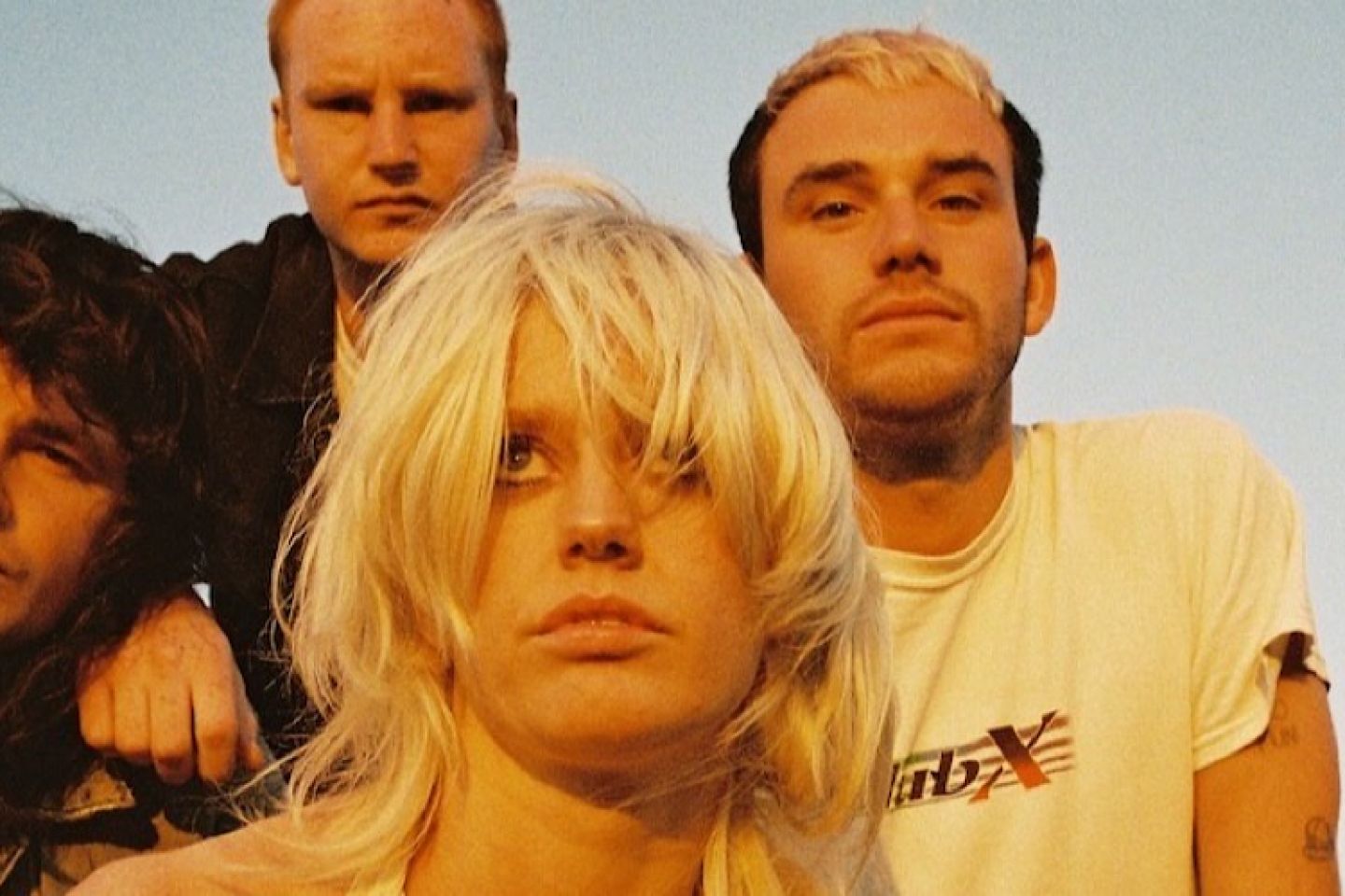 acieloaperto | giovedì 16 giugno arrivano AMYL AND THE SNIFFERS