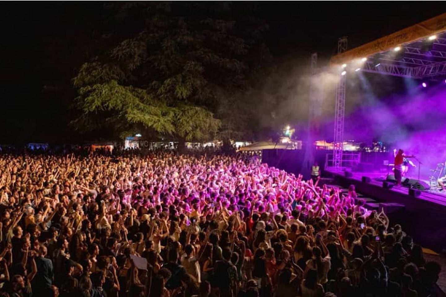 SOLIDO: il network fra i tre festival emiliano-romagnoli Ferrara Sotto le Stelle, Arti Vive Festival e Acieloaperto che promuove una nuova cultura dei festival.